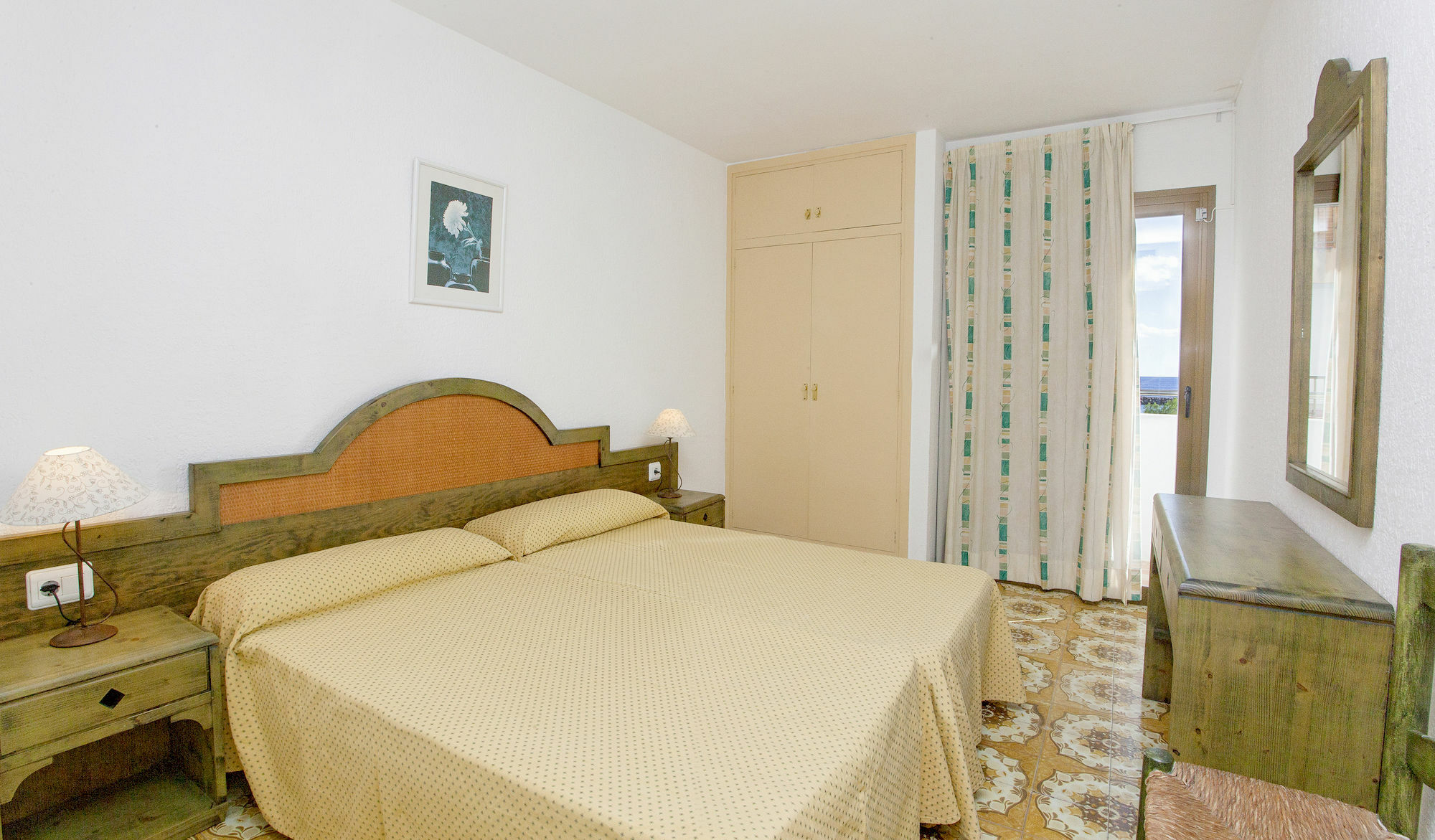 Apartamentos Bon Lloc Santa Eularia des Riu Exterior photo